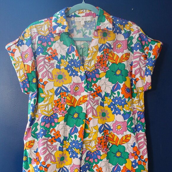 Karlie T-Shirt Dress| Floral Preppy Design| Size Small - Picture 1 of 3